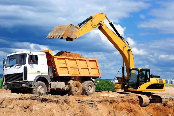Engins de chantier avec chauffeur Saint-Brice-Courcelles